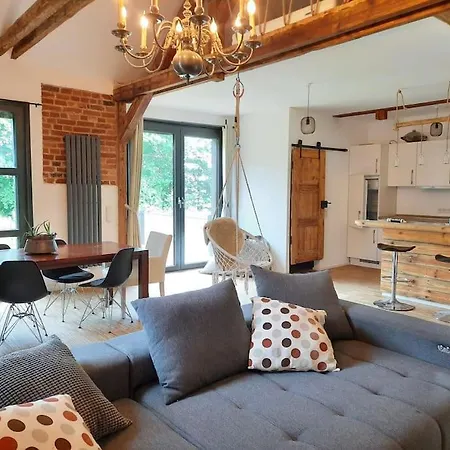 Apartment Lokschuppen Im Alten Bahnhof Industrial Style Moschheim